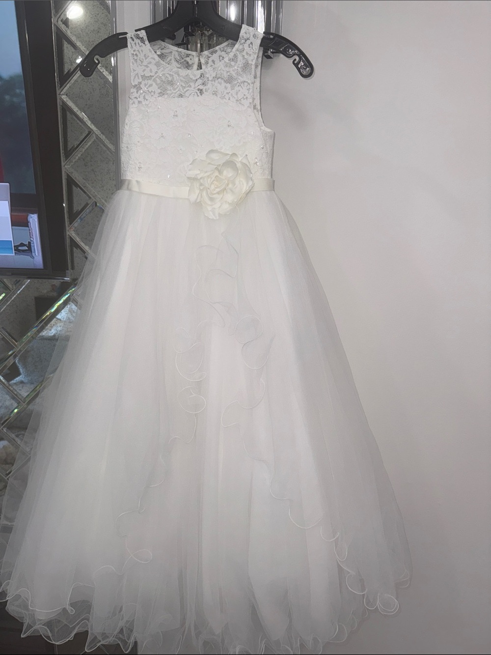 White Lace & Tulle Flower Girl/communion Dress